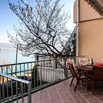 Mastrinka Holiday home *