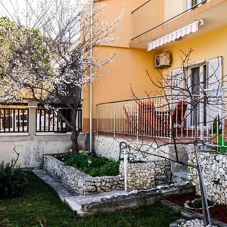Mastrinka Semesterbostad Trogir