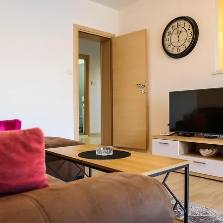 Mastrinka * Трогір